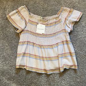 Colored cute blouse. Flattering and comfy